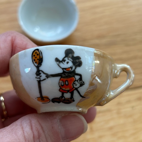 Vintage Micky Mouse Child’s Tea Cups in Lusterware (Early Mickey Image ~1930’s) - Picture 2 of 11